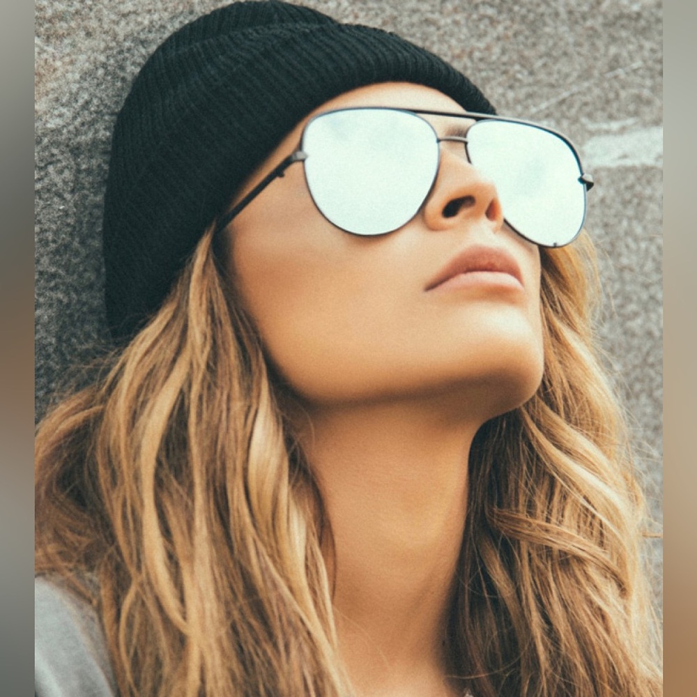 Quay Australia  x Desi Perkins HIGH KEY Silver Mirror